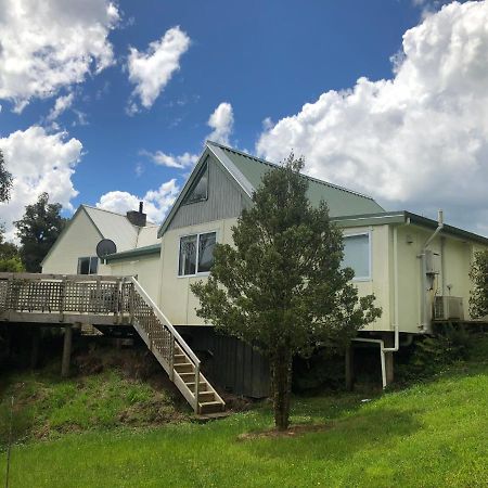 Appartamento Spiral Gardens Country Park Retreat Raurimu Esterno foto