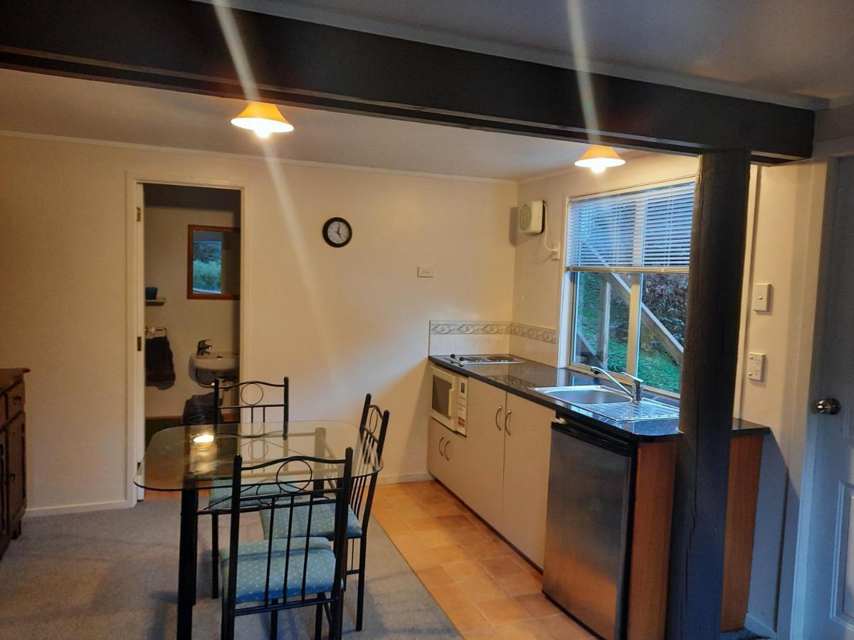 Appartamento Spiral Gardens Country Park Retreat Raurimu Esterno foto