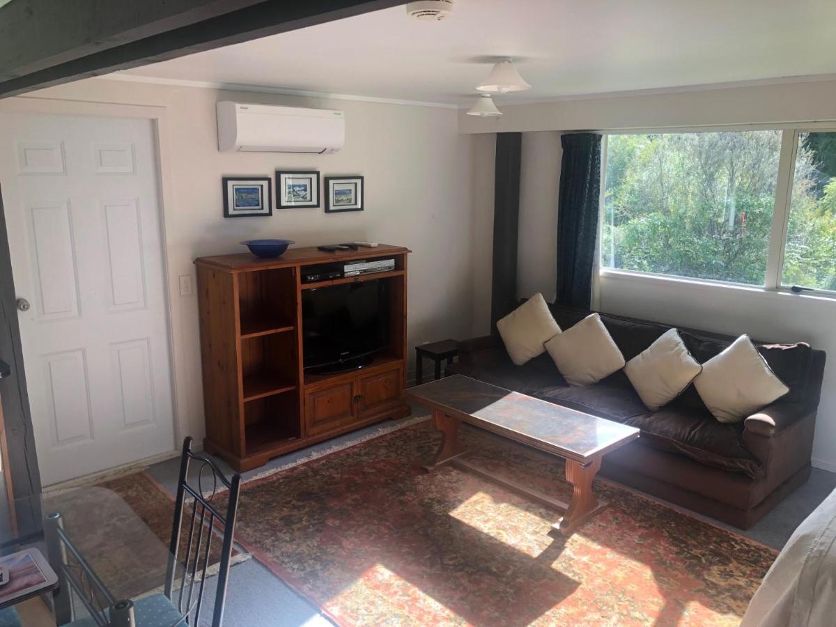 Appartamento Spiral Gardens Country Park Retreat Raurimu Esterno foto