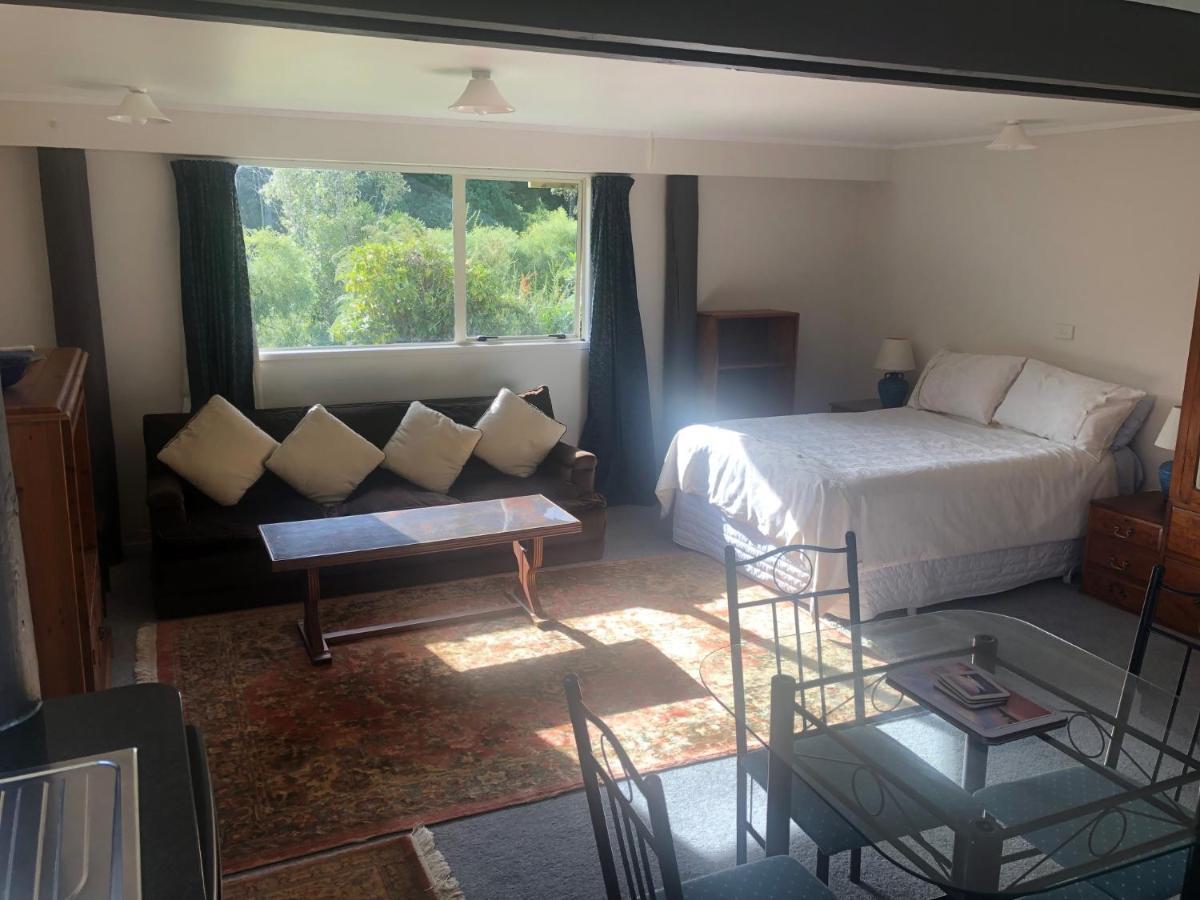 Appartamento Spiral Gardens Country Park Retreat Raurimu Esterno foto